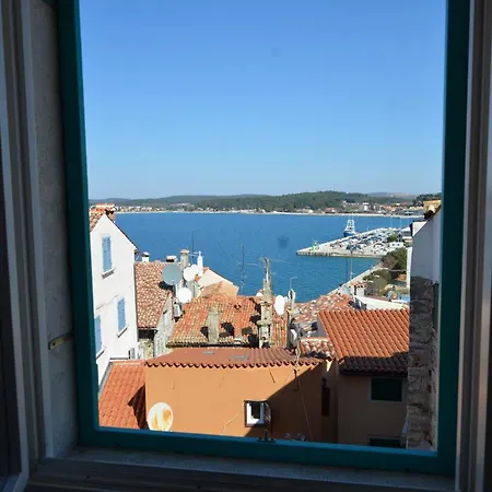 Stella Sea View Apartament *