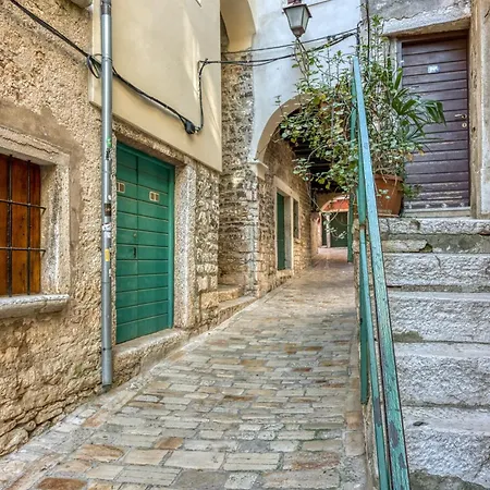 Stella Sea View 아파트 *