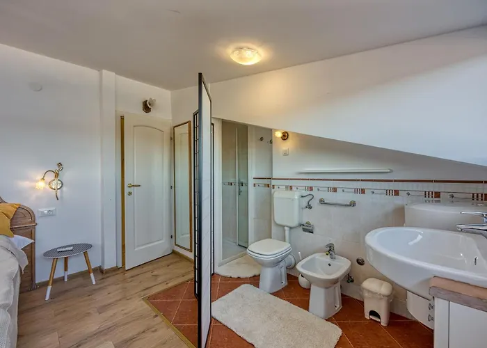 Stella Sea View * 로비니